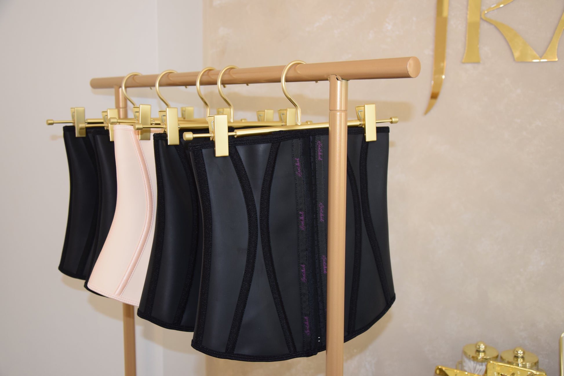Waist-Trainer – Snatched by Laura