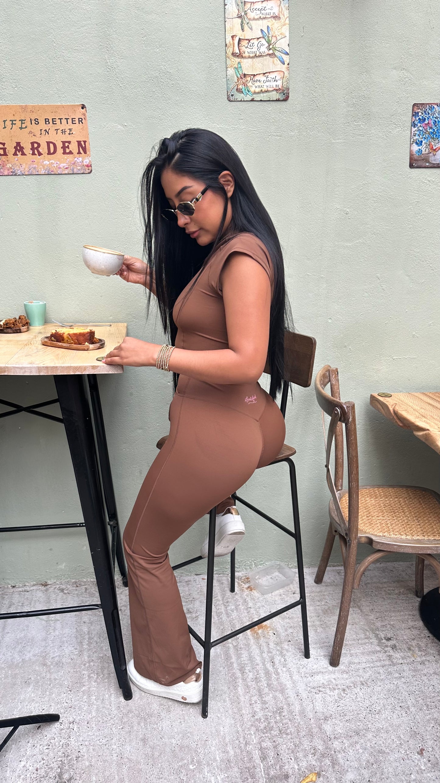 Top – Dark Brown Bear